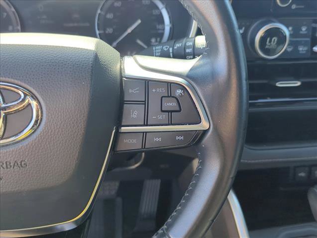 Used 2021 Toyota Highlander XSE image 15