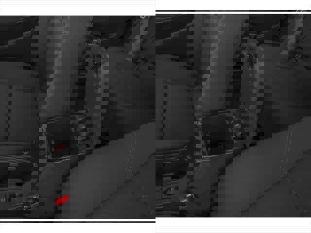 Used 2025 Toyota Corolla LE image 10