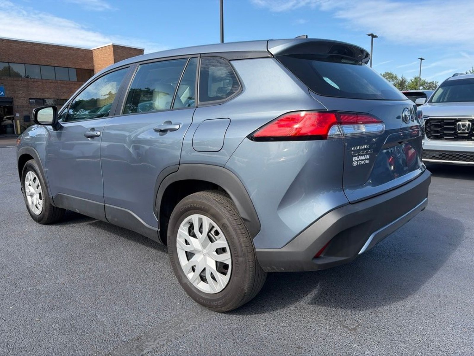 Used 2024 Toyota Corolla Cross L AWD/4WD image 8