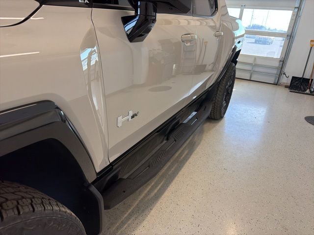 New 2026 GMC Hummer EV 4x4 Crew Cab image 10