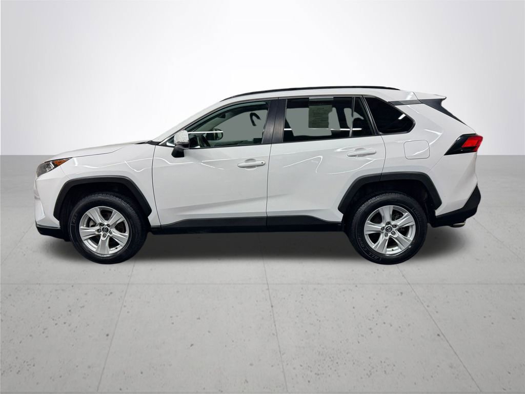 Used 2020 Toyota RAV4 XLE image 3