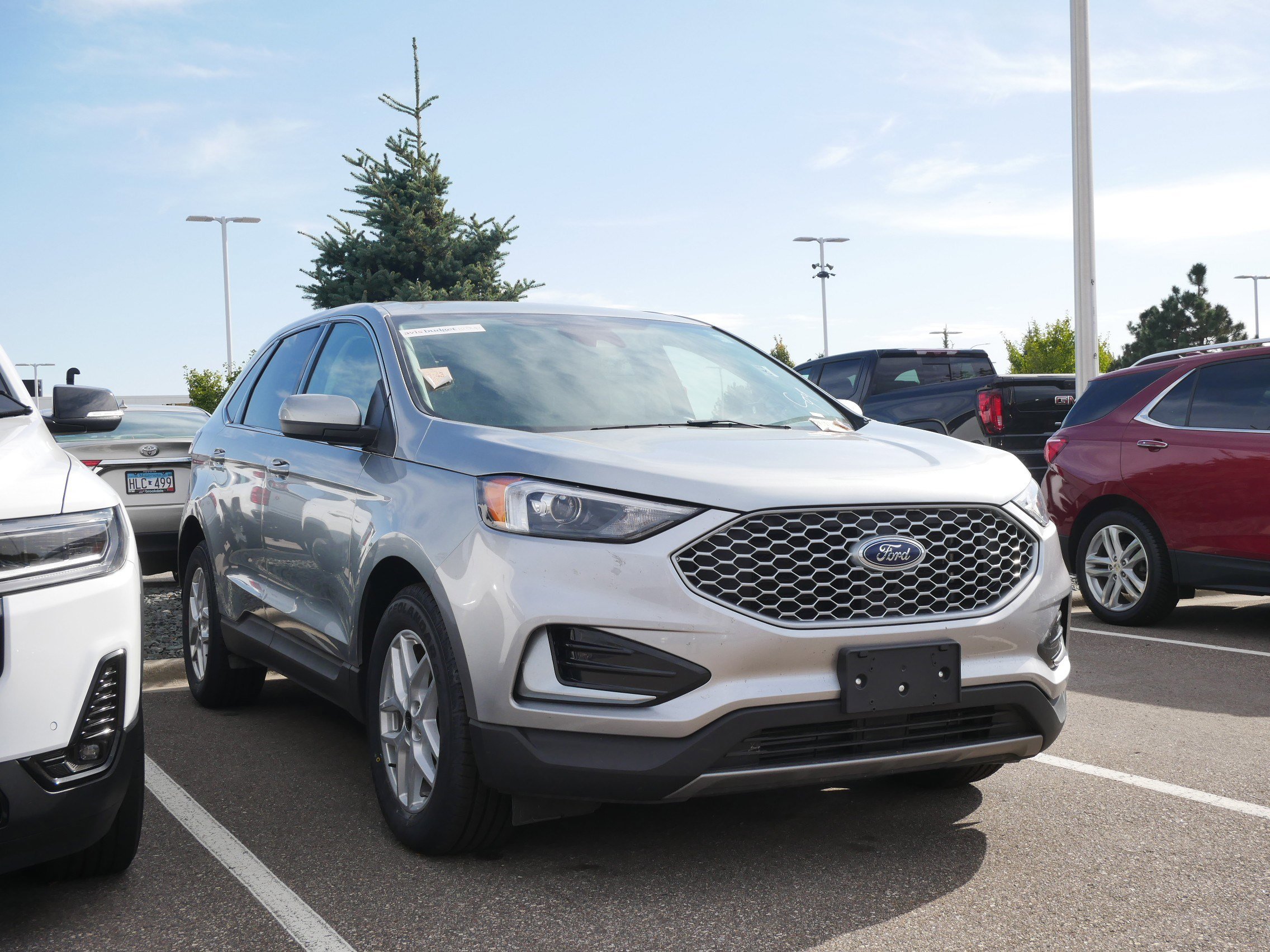 Used 2024 Ford Edge SEL image 1