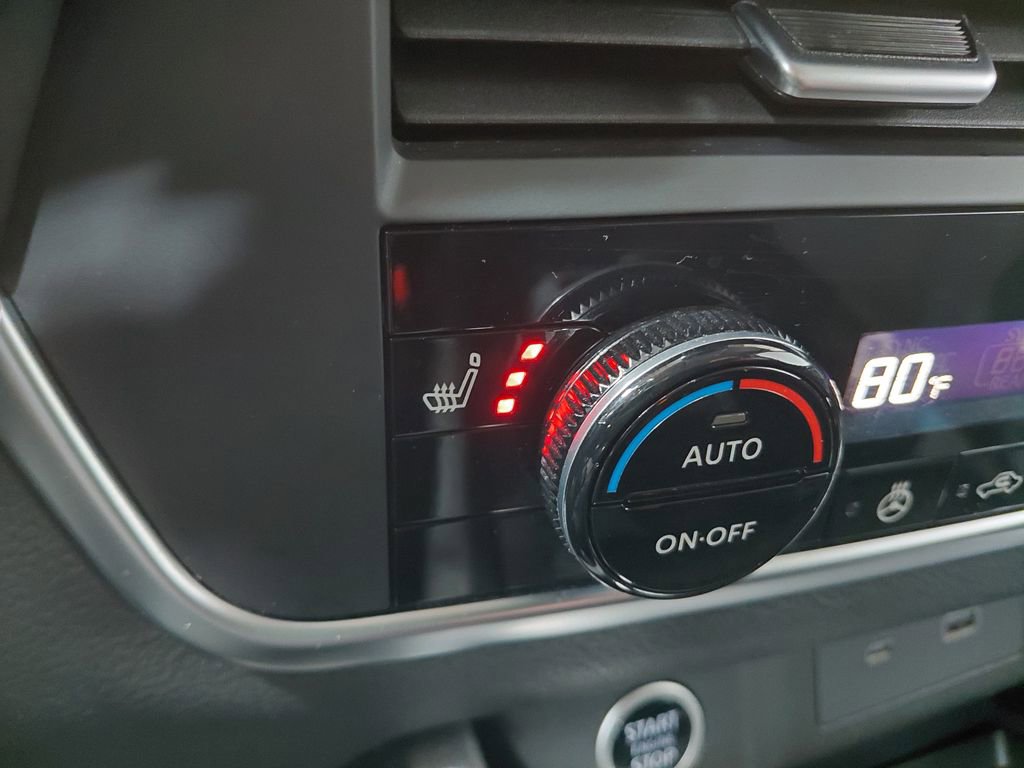 Used 2023 Nissan Rogue S image 4