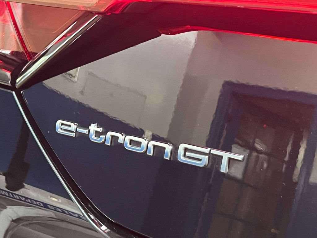 Certified 2024 Audi e-tron GT Premium Plus AWD/4WD image 23
