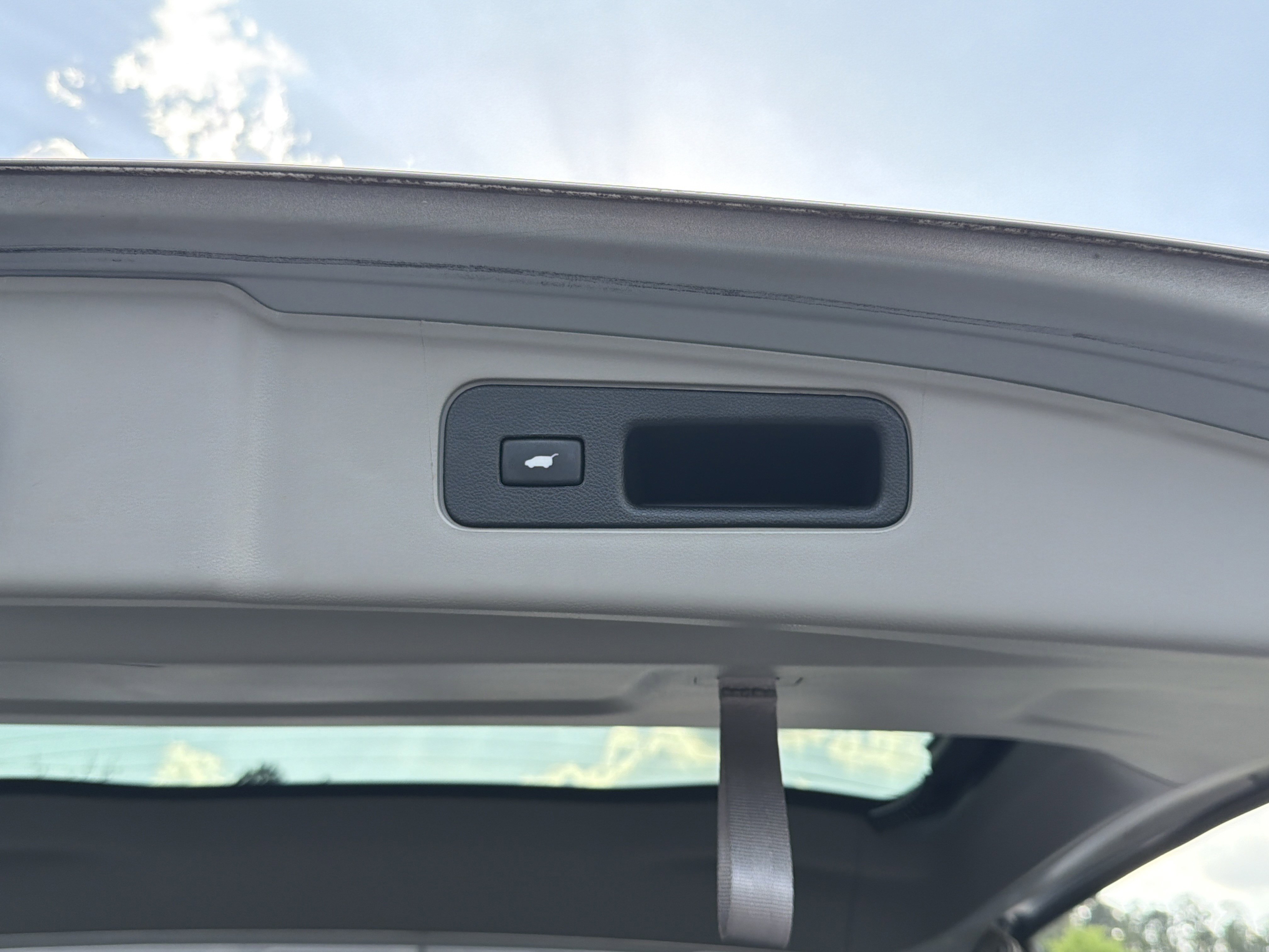 Used 2010 Honda Pilot Touring image 33