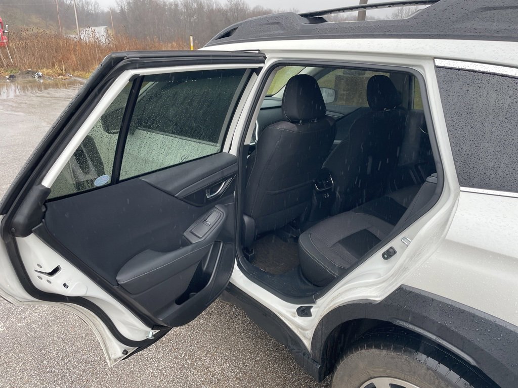 Used 2023 Subaru Outback Premium image 10