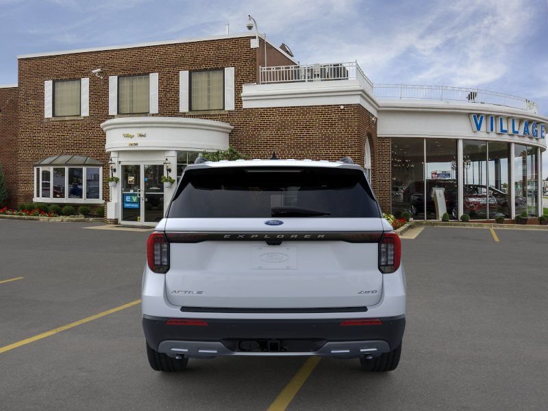 New 2026 Ford Explorer Active w/ Active Comfort Package AWD/4WD image 5