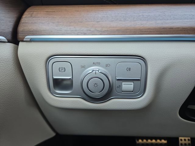 New 2026 Mercedes-Benz GLS 450 4MATIC image 21