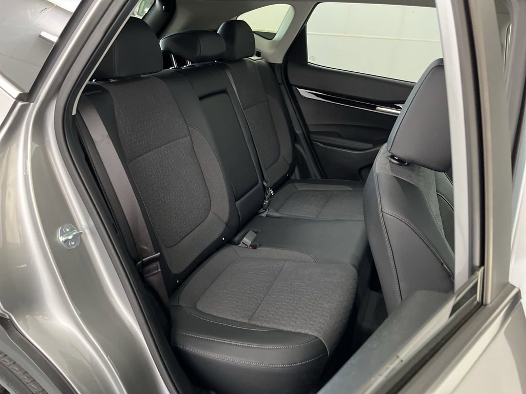 Used 2024 Kia Seltos S image 21