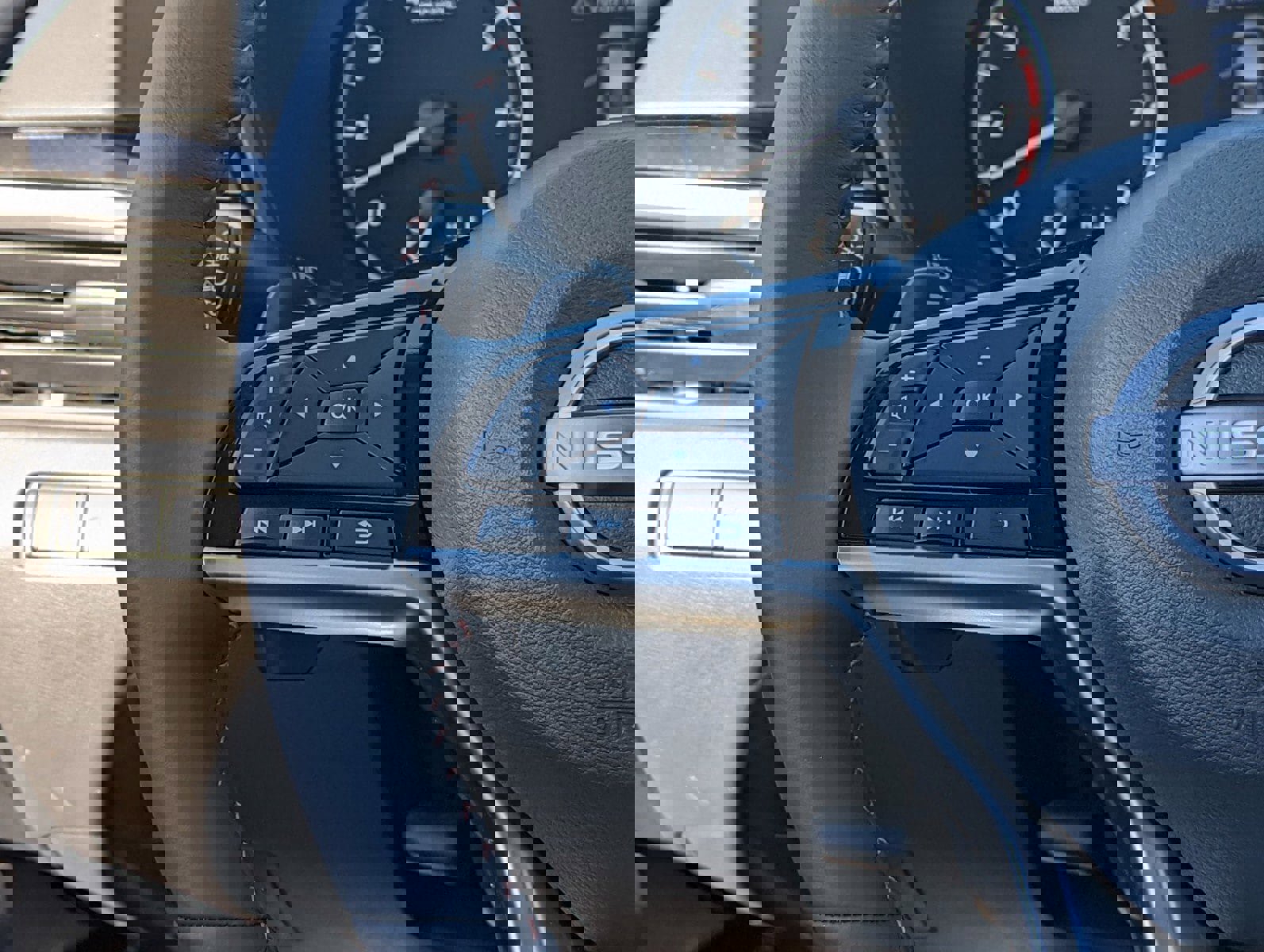 New 2025 Nissan Altima 2.5 SR image 27