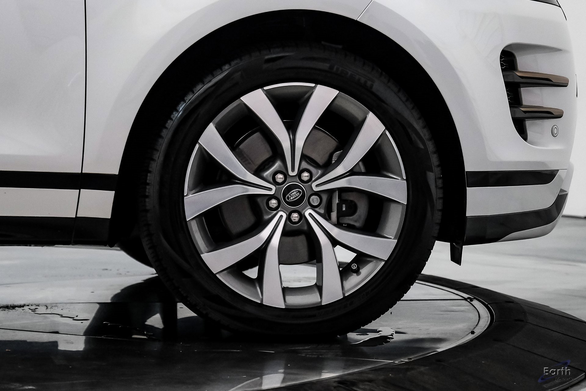 Used 2023 Land Rover Range Rover Evoque R-Dynamic S image 64