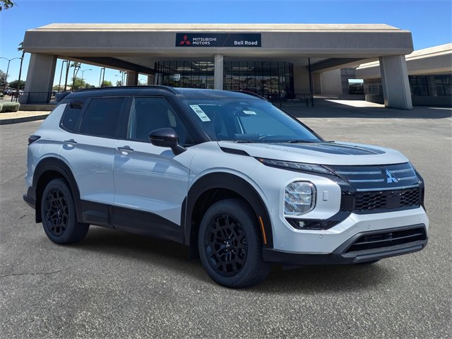New 2025 Mitsubishi Outlander Trail Edition image 4