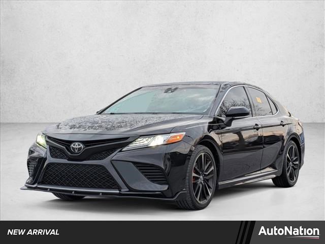 Used 2020 Toyota Camry XSE image 1