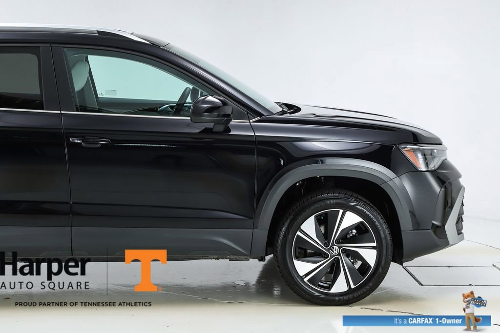 Used 2025 Volkswagen Taos SE w/ Panoramic Sunroof Package AWD/4WD image 50