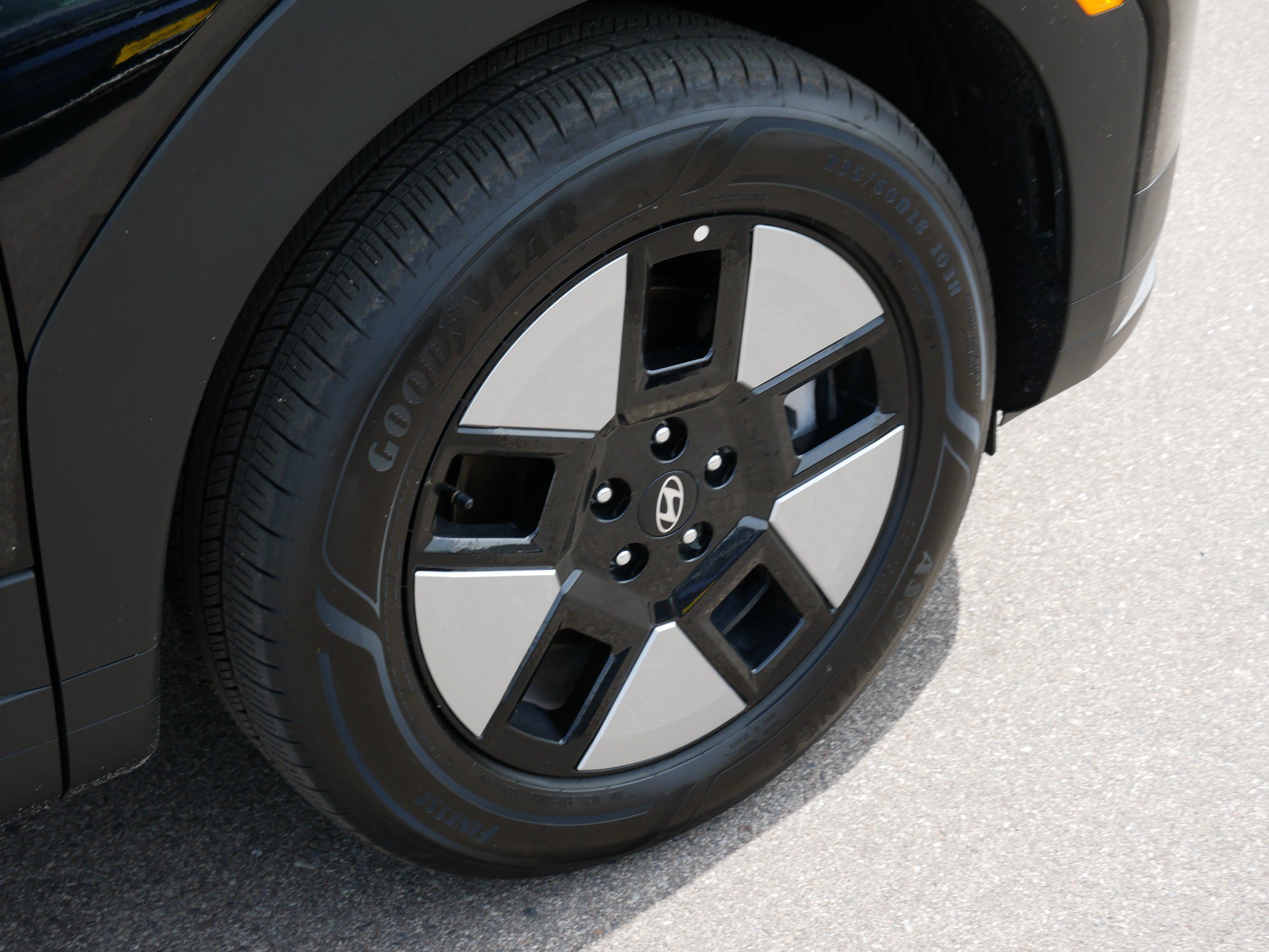 Certified 2026 Hyundai Santa Fe SE AWD/4WD image 15