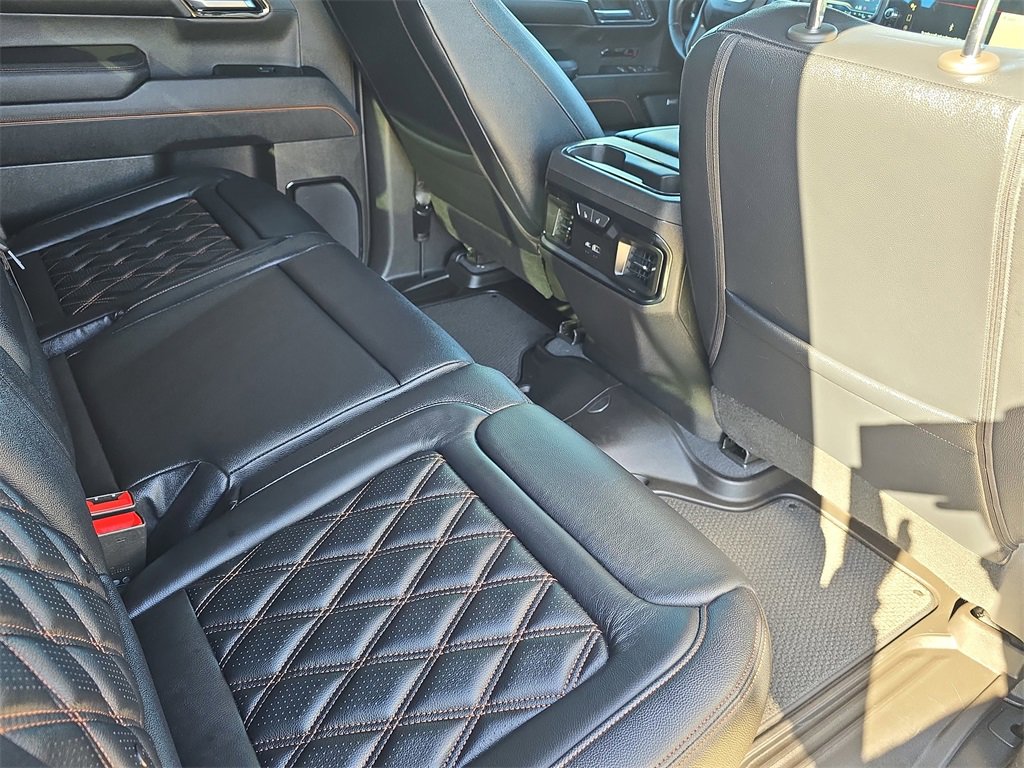 Used 2023 GMC Sierra 1500 AT4 w/ AT4 Premium Package image 11