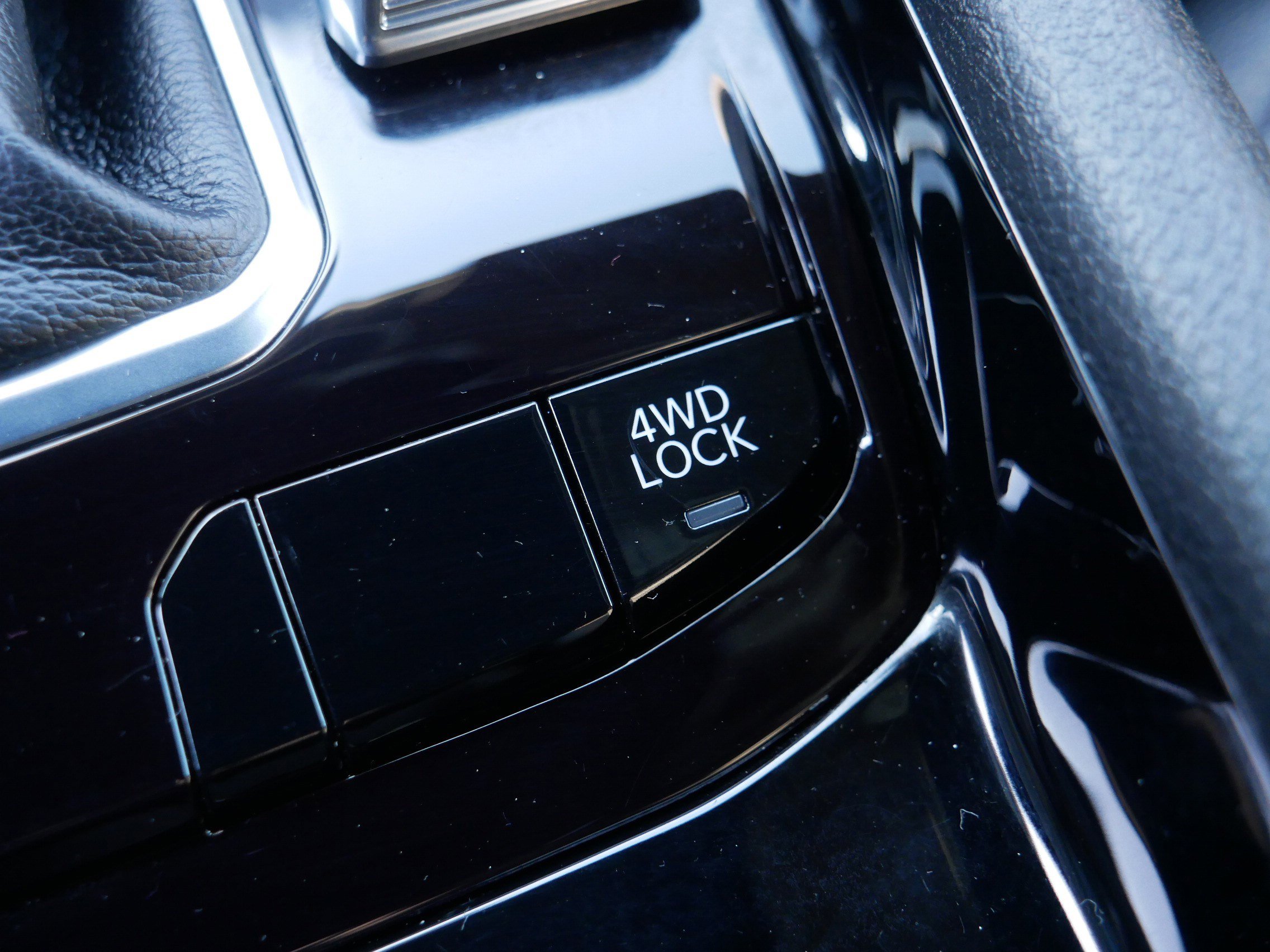 Certified 2024 Jeep Compass Limited w/ Elite Group image 31