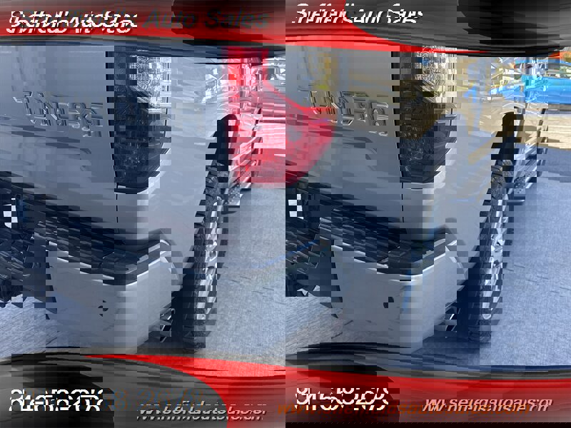 Used 2015 Toyota Tundra Limited w/ Limited Premium Package image 18