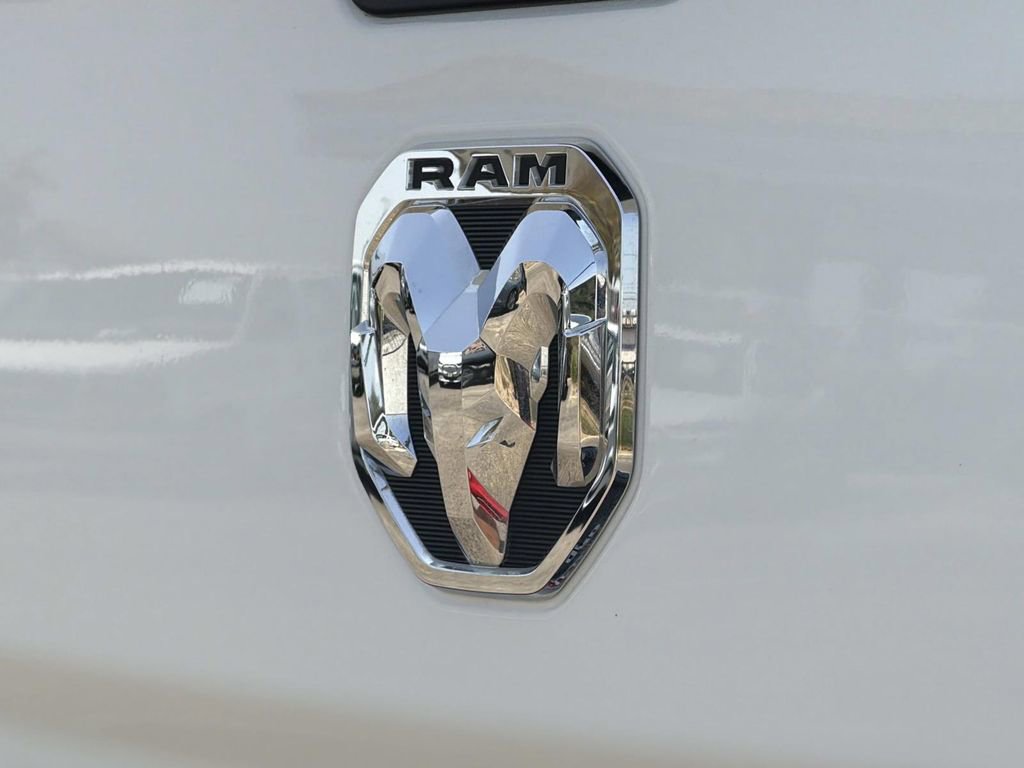 Used 2024 RAM 3500 Tradesman w/ Towing Technology Group AWD/4WD image 9