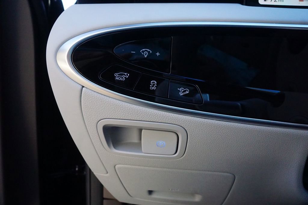 New 2026 Genesis GV70 2.5T Advanced image 13