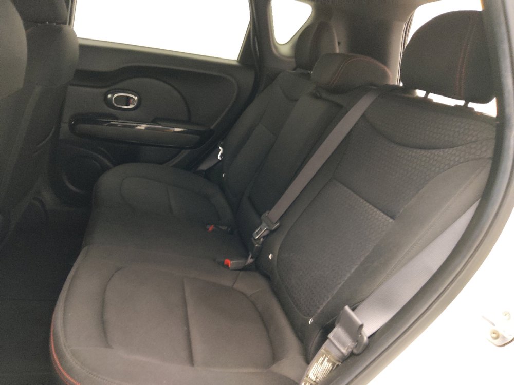 Used 2016 Kia Soul + w/ Soulful Package FWD image 18