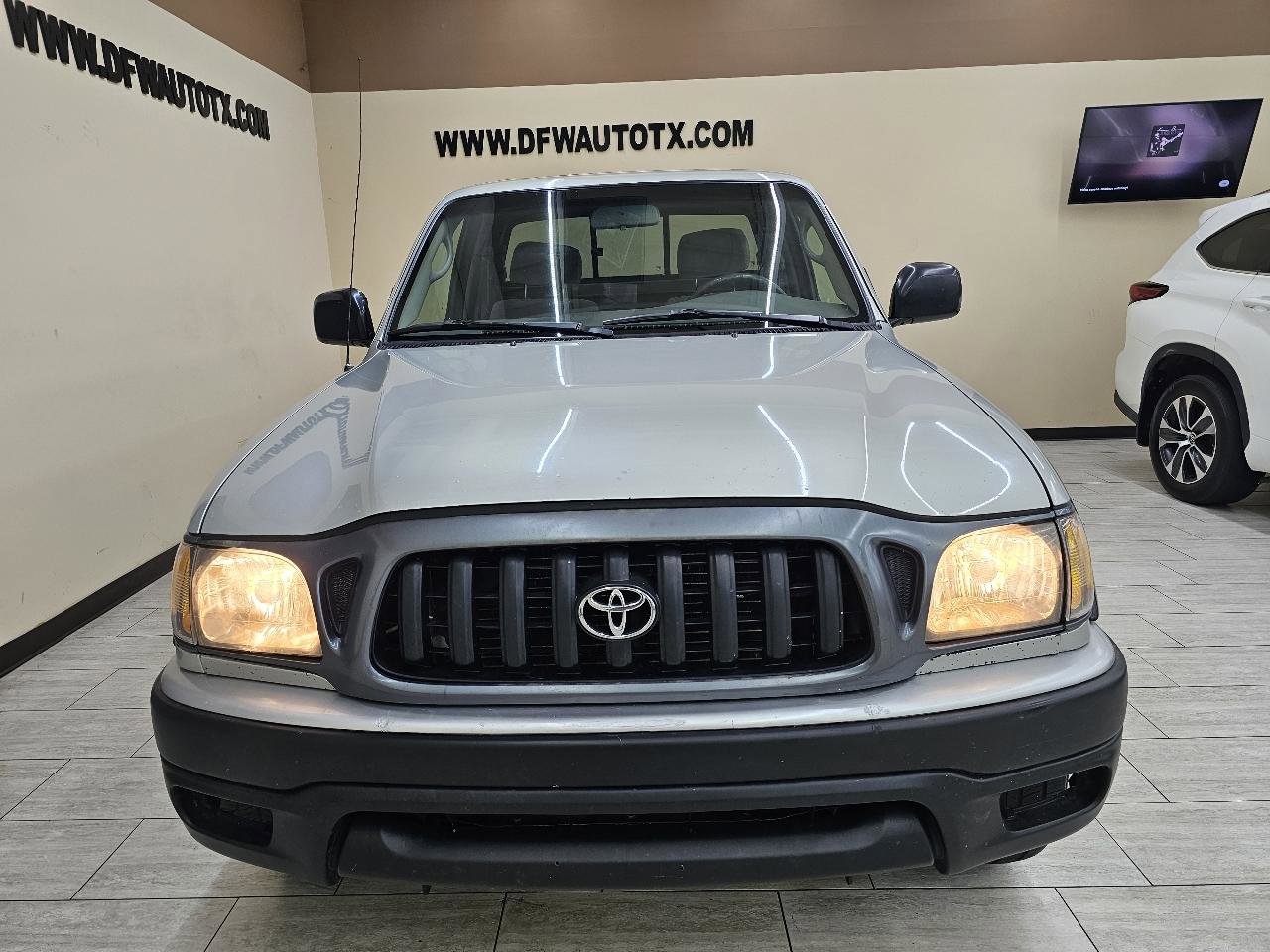 Used 2004 Toyota Tacoma 4x4 Xtracab V6 image 3