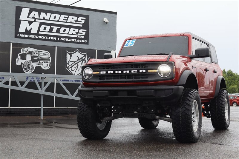 Used 2025 Ford Bronco Big Bend AWD/4WD image 1