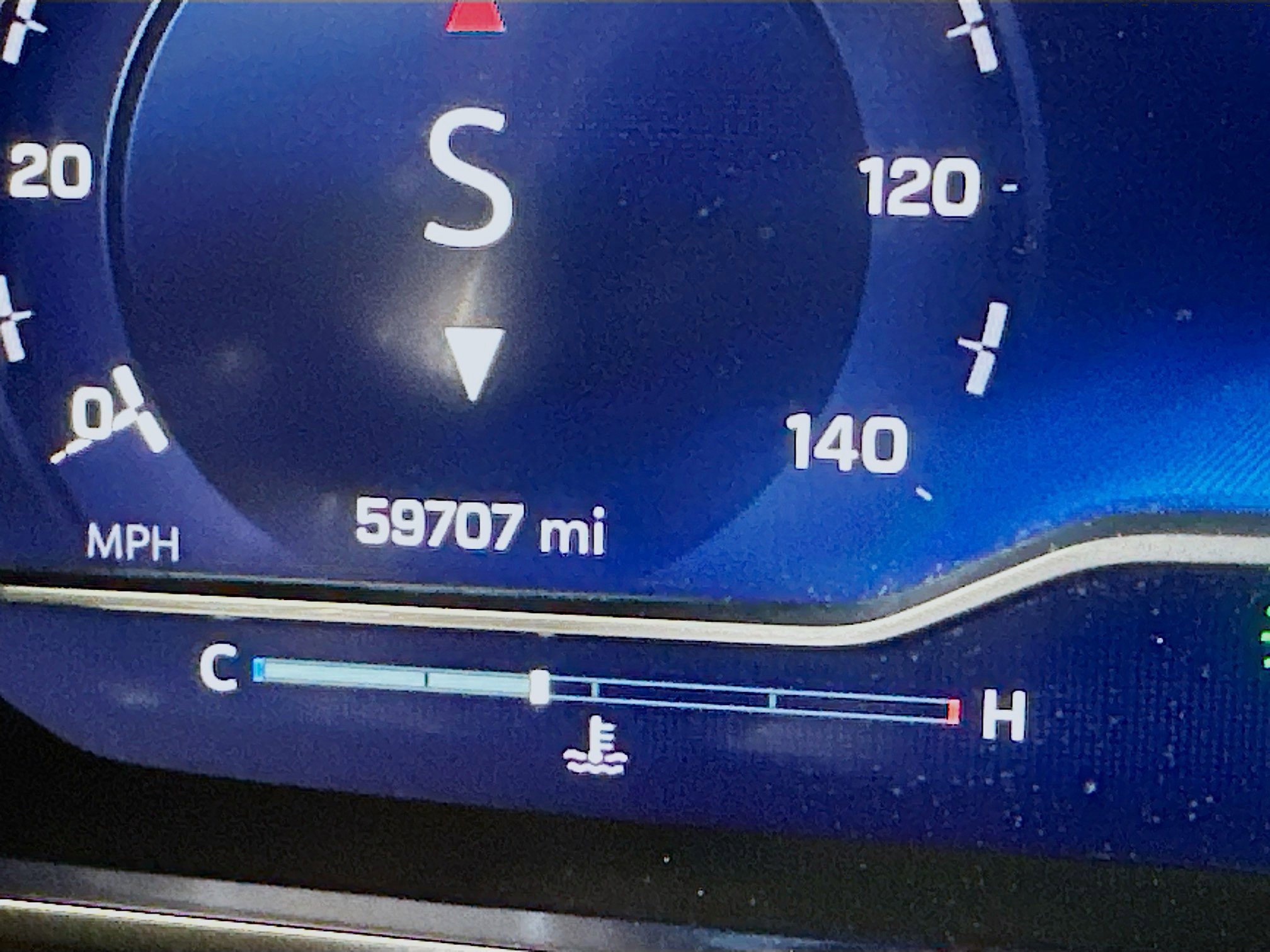 Used 2023 Chevrolet Suburban Premier image 19