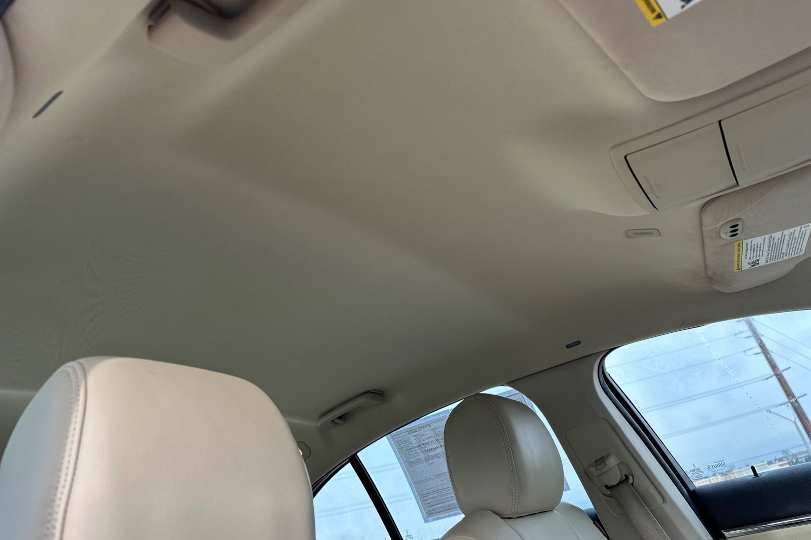 Used 2014 Lincoln MKS w/ Equipment Group 101A image 19