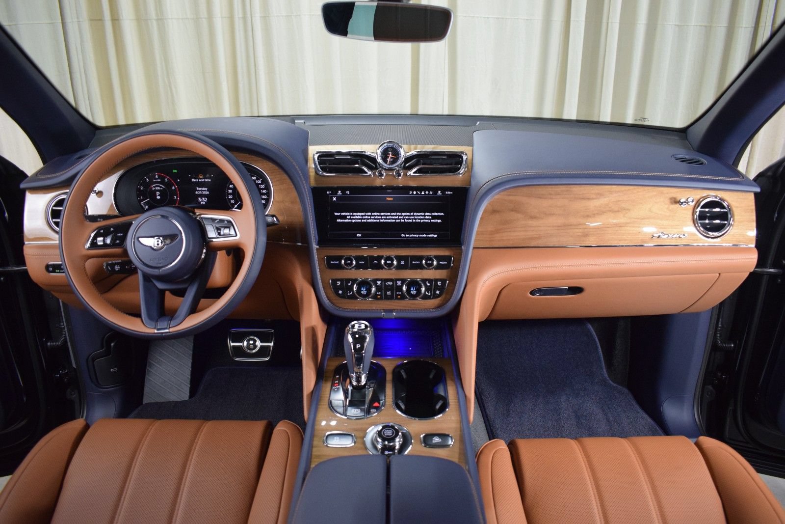 New 2026 Bentley Bentayga AWD/4WD image 2