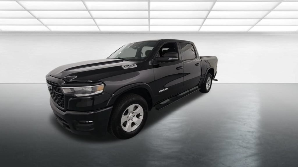 Used 2025 RAM 1500 Big Horn AWD/4WD image 3