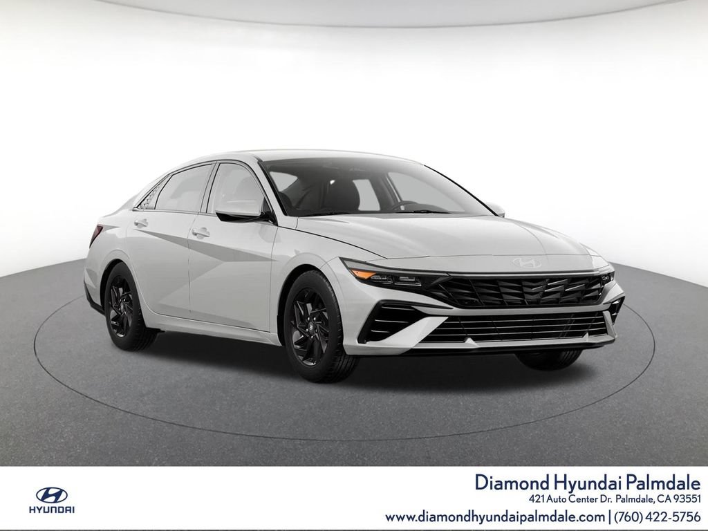 Used 2024 Hyundai Elantra SEL FWD image 11
