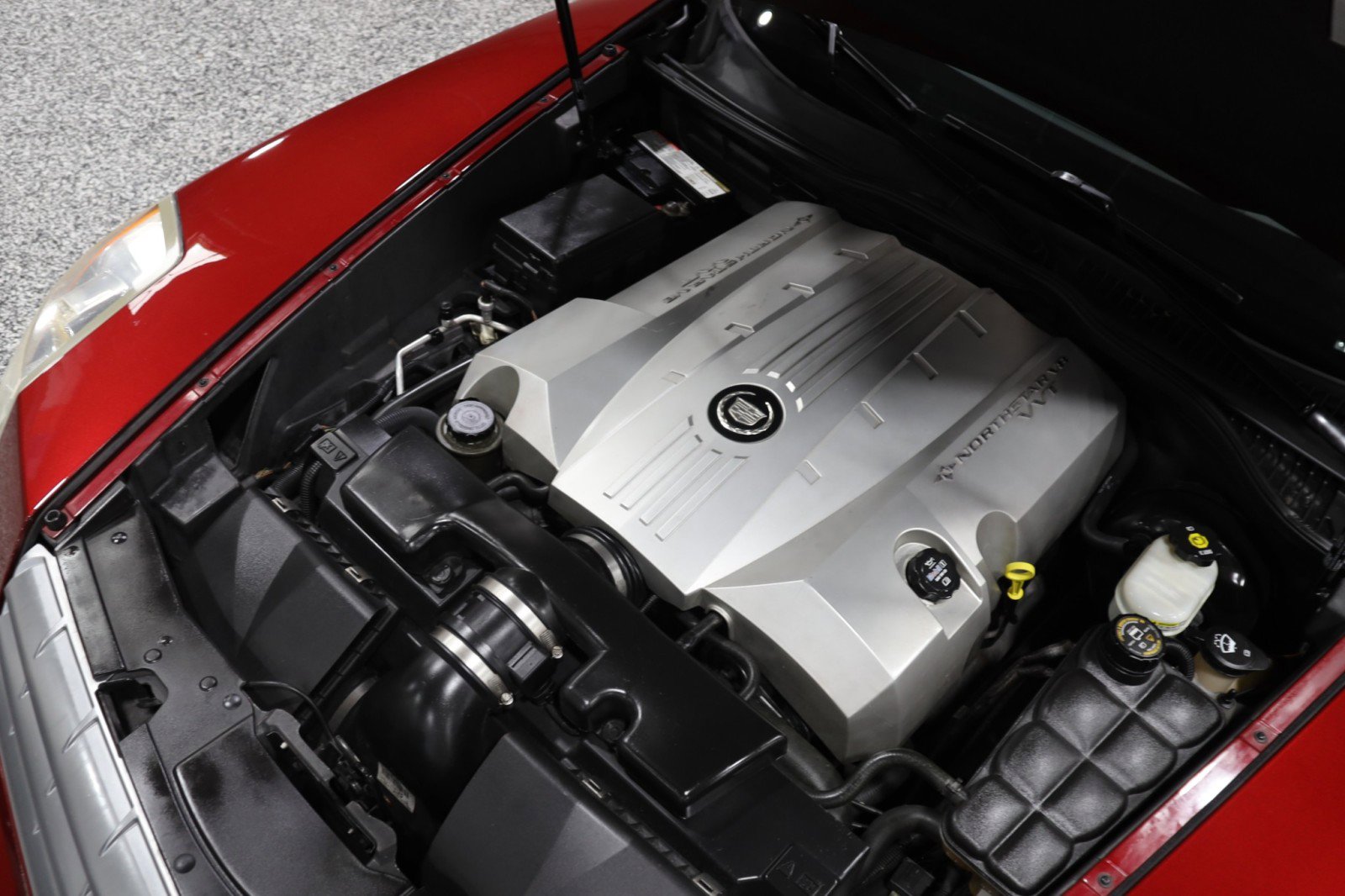 Used 2006 Cadillac XLR image 16