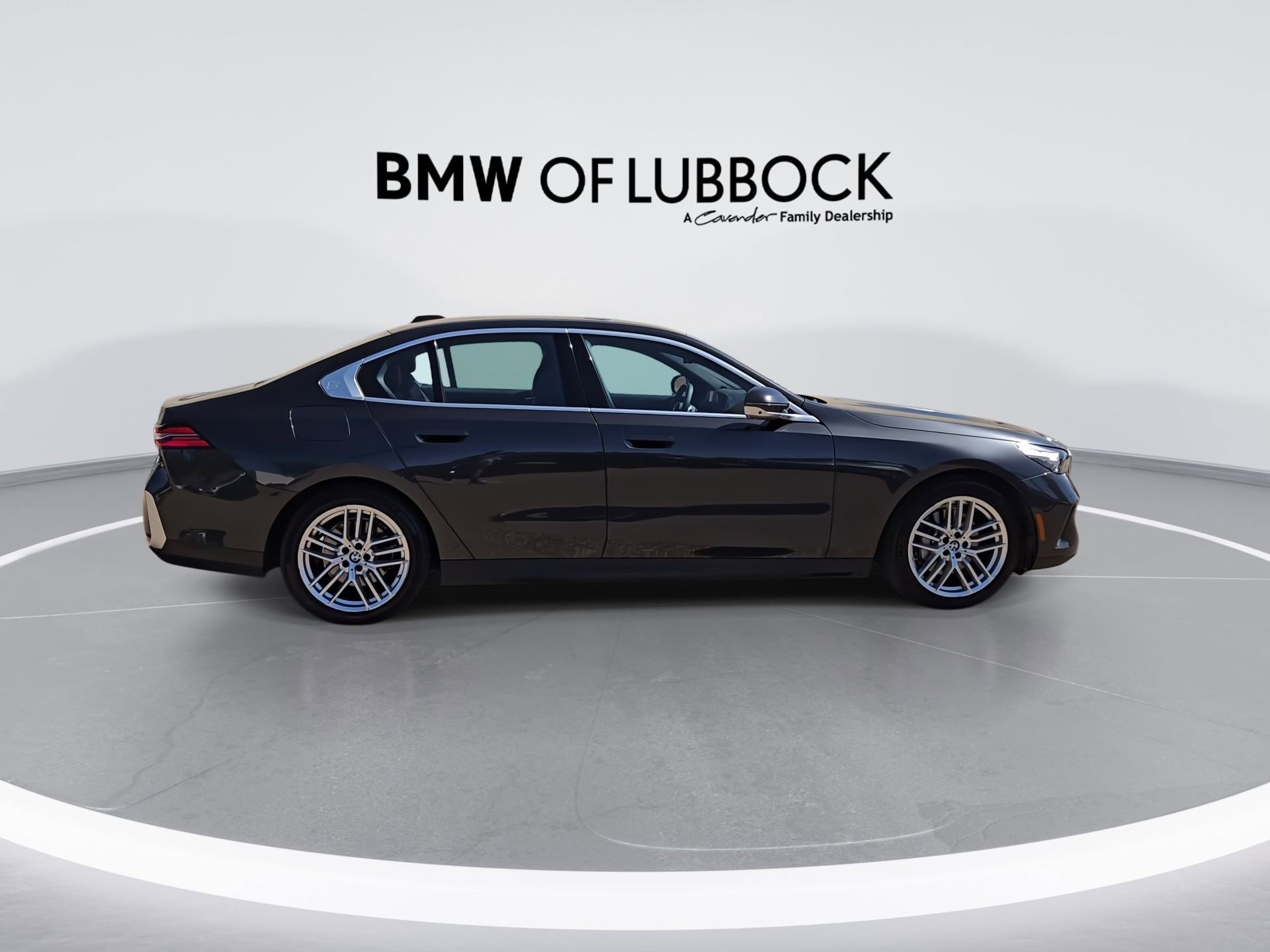 Certified 2024 BMW 530i w/ Premium Package RWD image 9