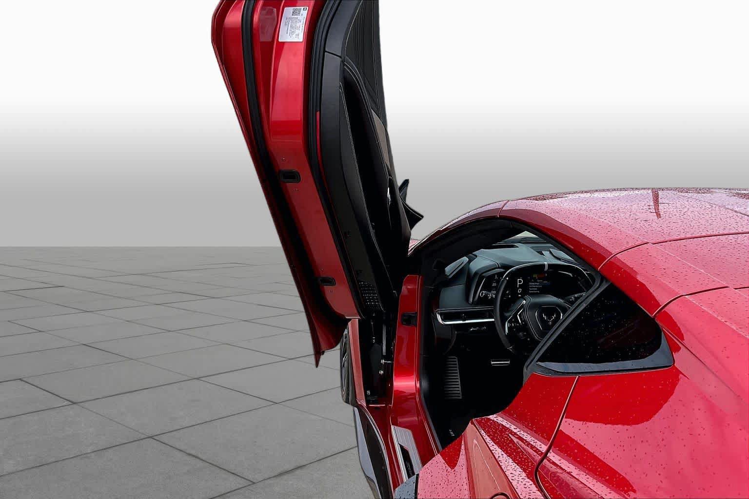 Used 2025 Chevrolet Corvette Z06 RWD image 17