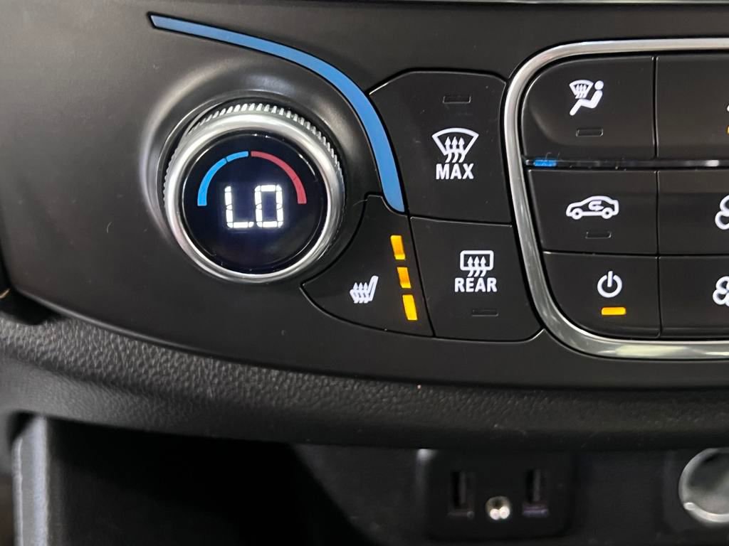 Used 2020 Chevrolet Traverse LT w/ Driver Confidence II Package image 20