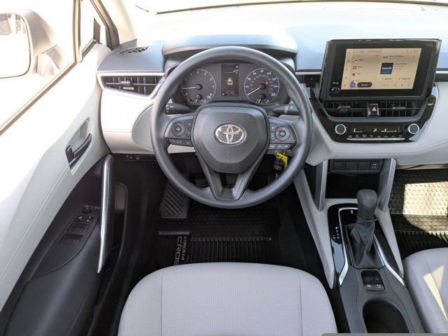 Used 2023 Toyota Corolla Cross L image 16