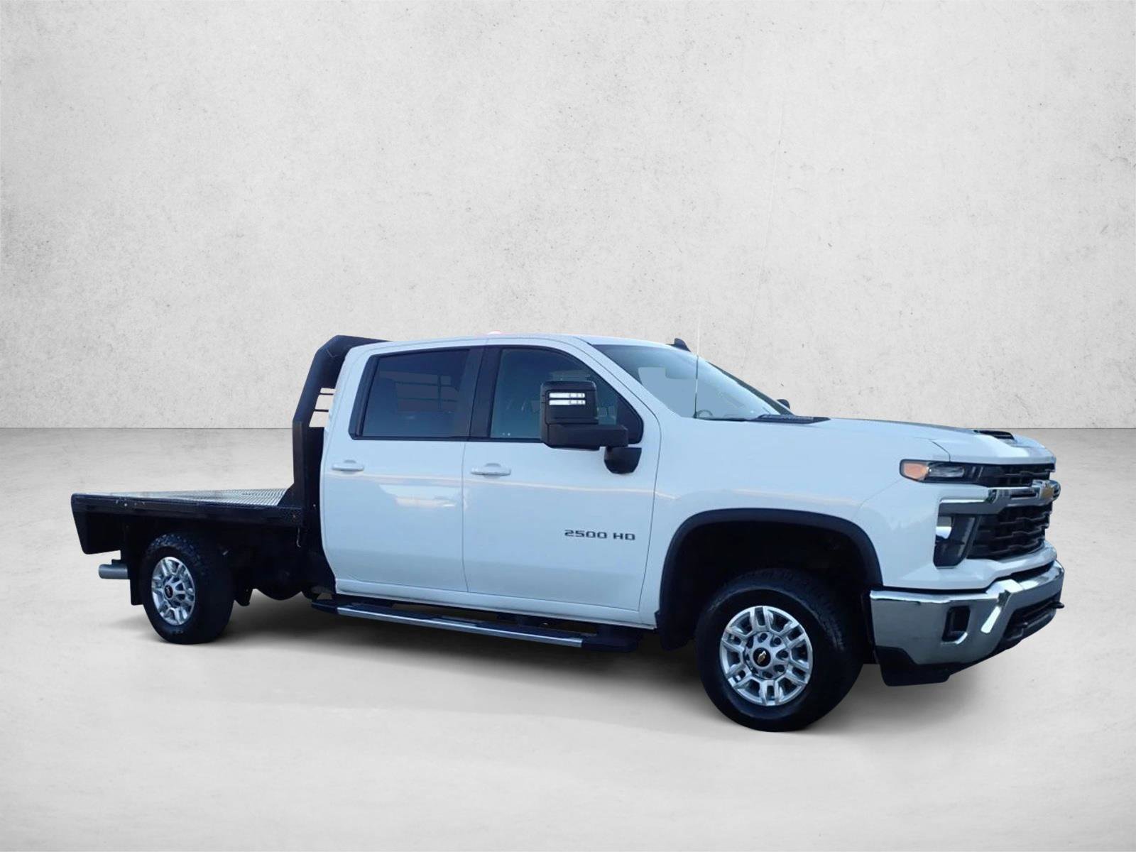 Used 2024 Chevrolet Silverado 2500 LT w/ Convenience Package AWD/4WD image 6