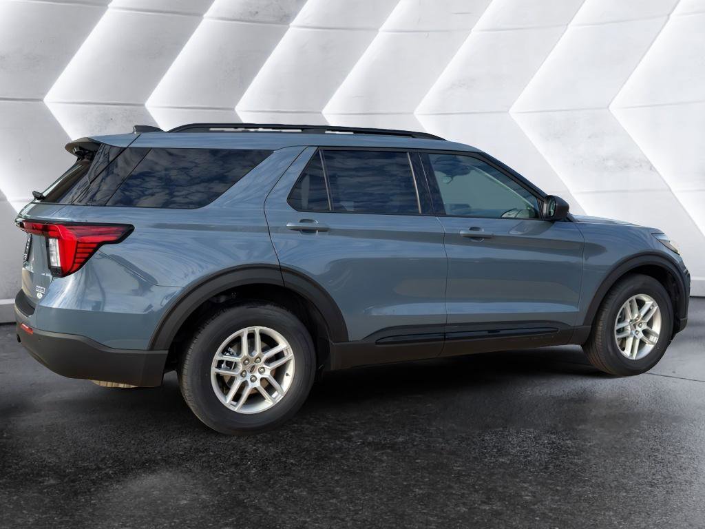 New 2026 Ford Explorer Active image 5