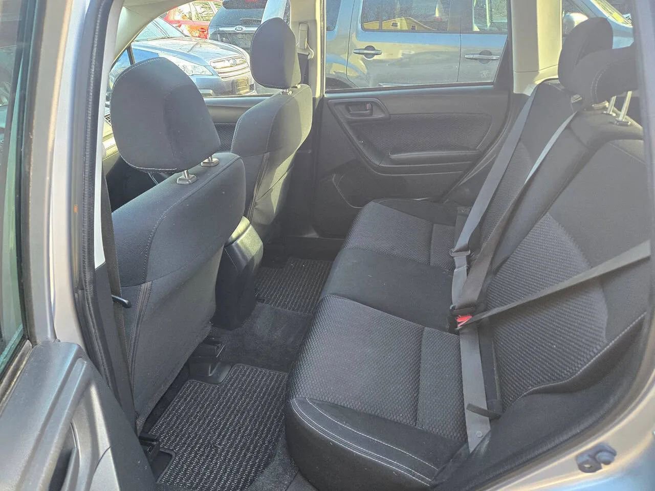 Used 2018 Subaru Forester 2.5i Premium w/ All-Weather Package image 36