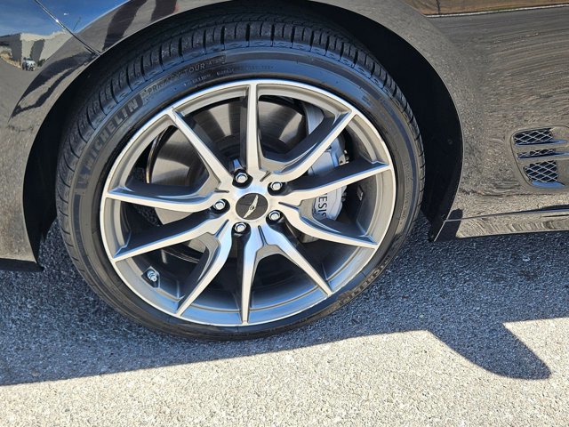 Used 2025 Genesis G70 2.5T image 23