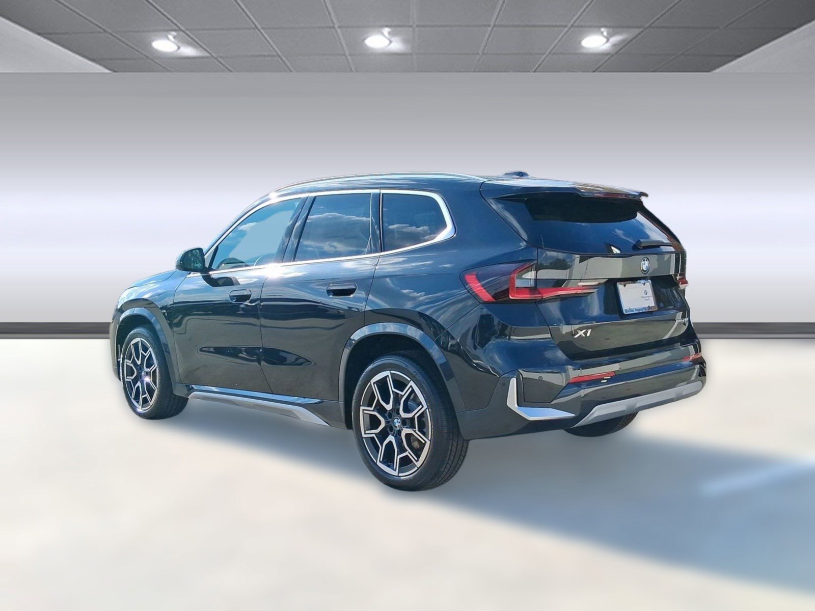 Used 2026 BMW X1 xDrive28i w/ Convenience Package image 3