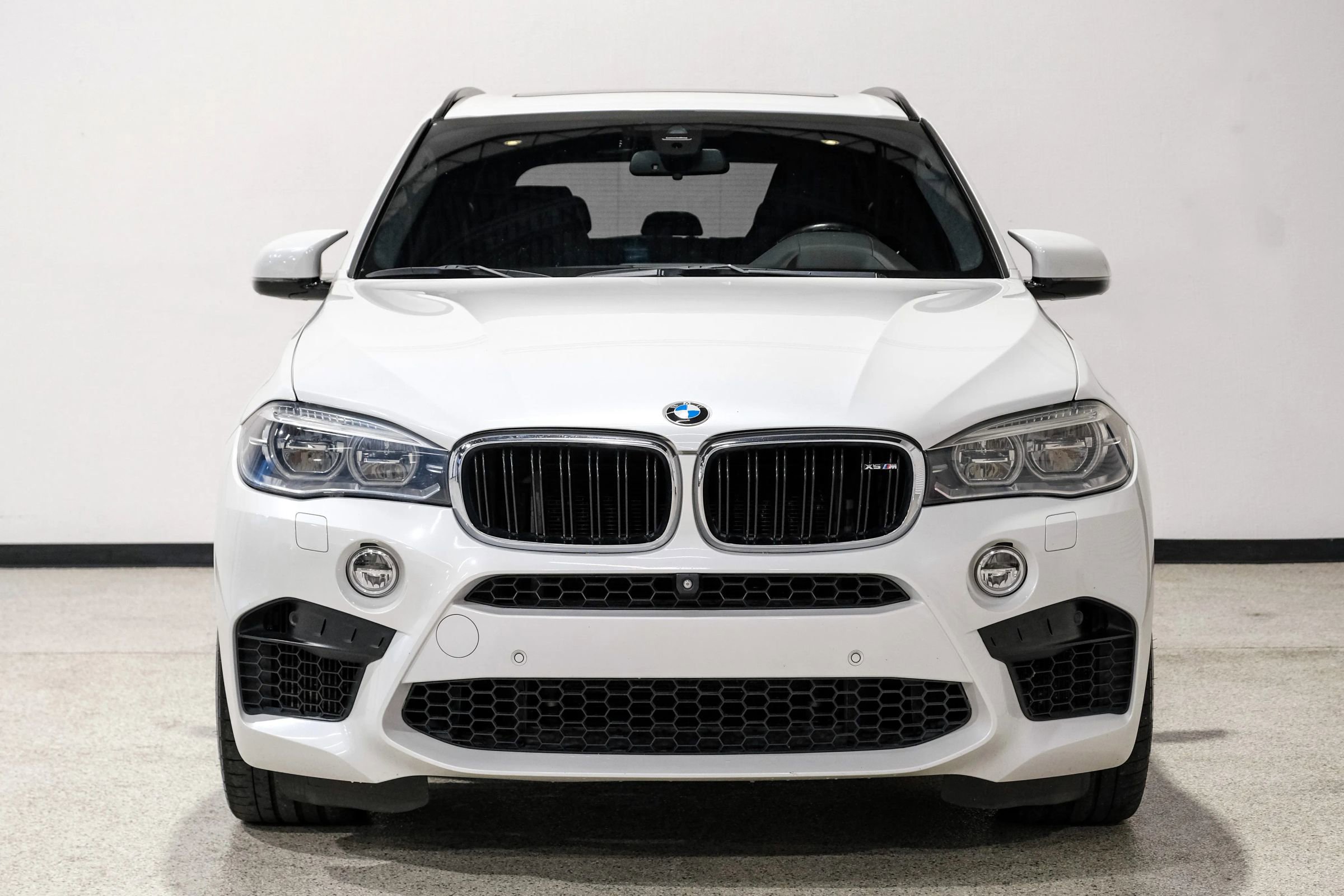 Used 2018 BMW X5 M image 3