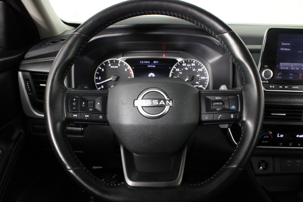 Certified 2025 Nissan Rogue SV FWD image 7