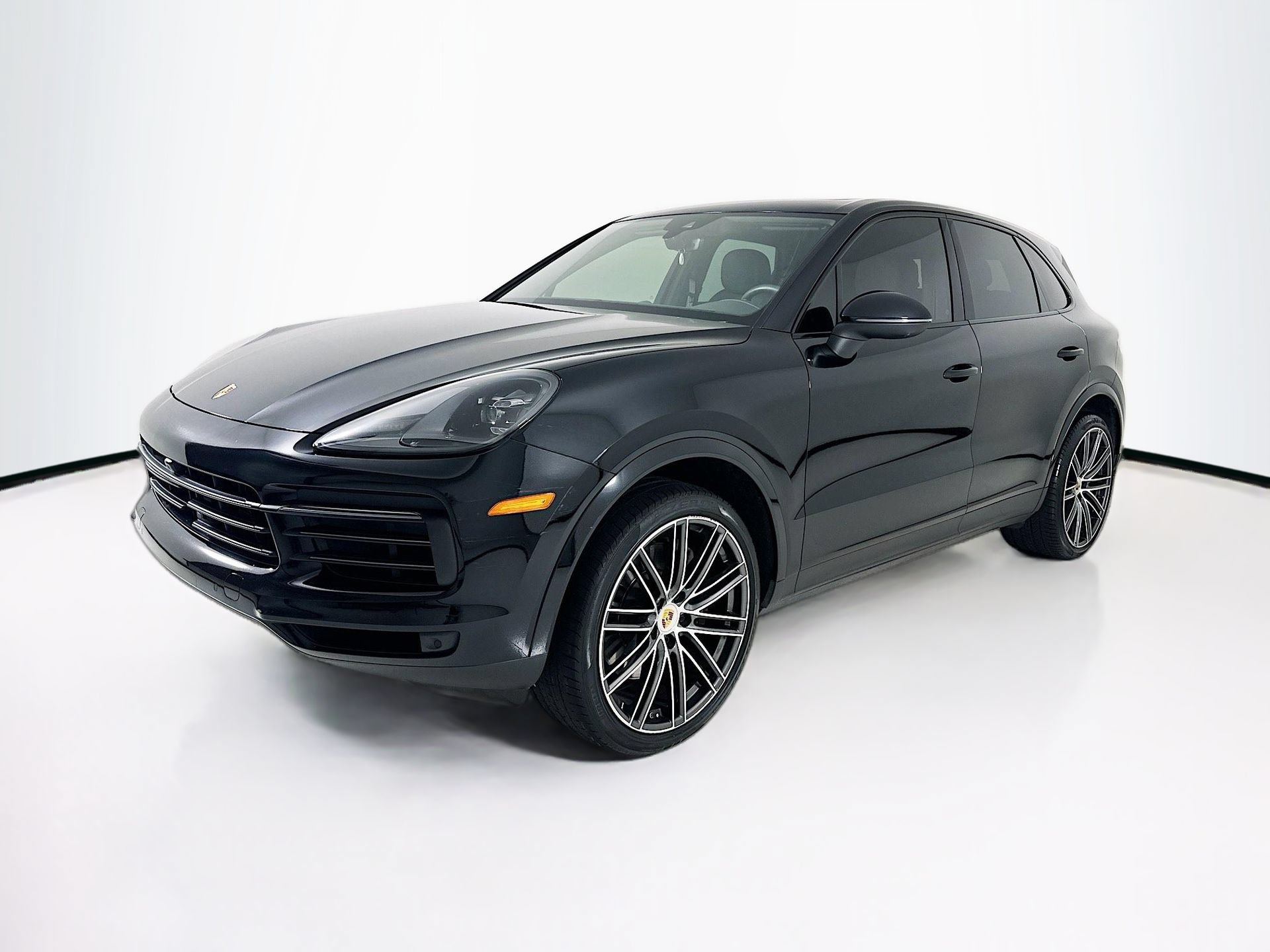 Used 2023 Porsche Cayenne Platinum Edition AWD/4WD image 3
