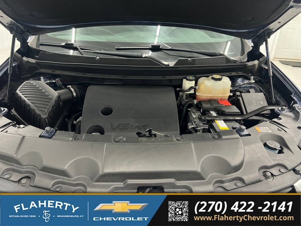 Used 2022 Chevrolet Traverse LT FWD image 16