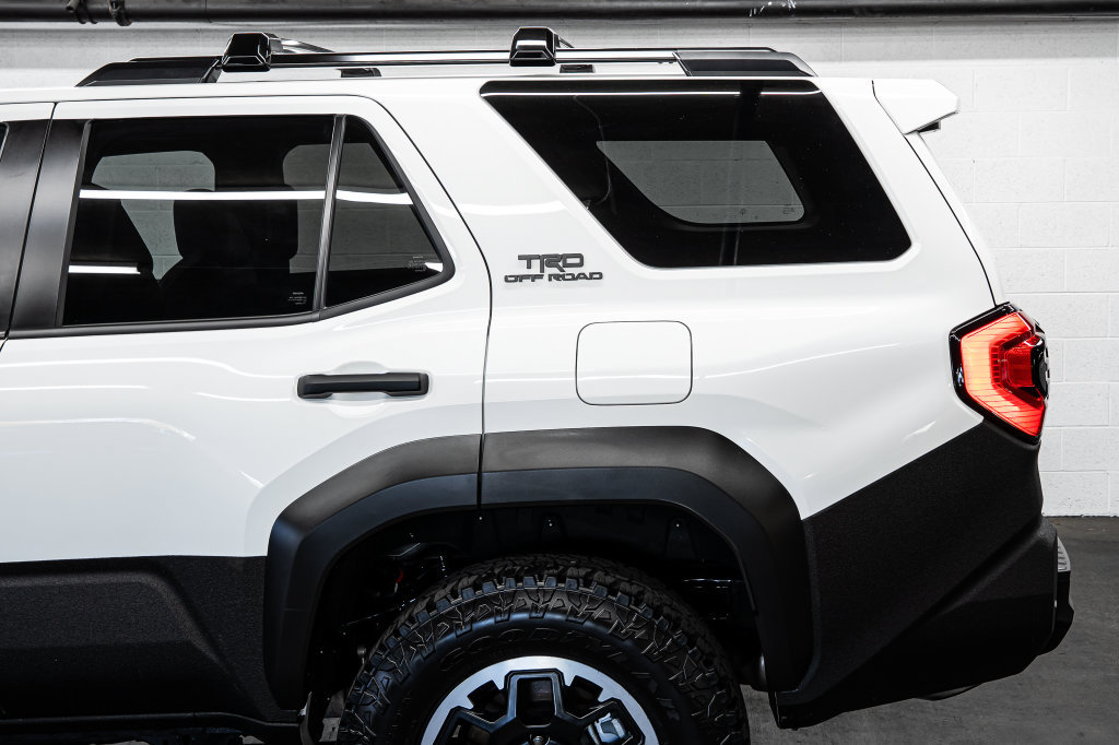Used 2025 Toyota 4Runner TRD Off-Road Premium AWD/4WD image 14