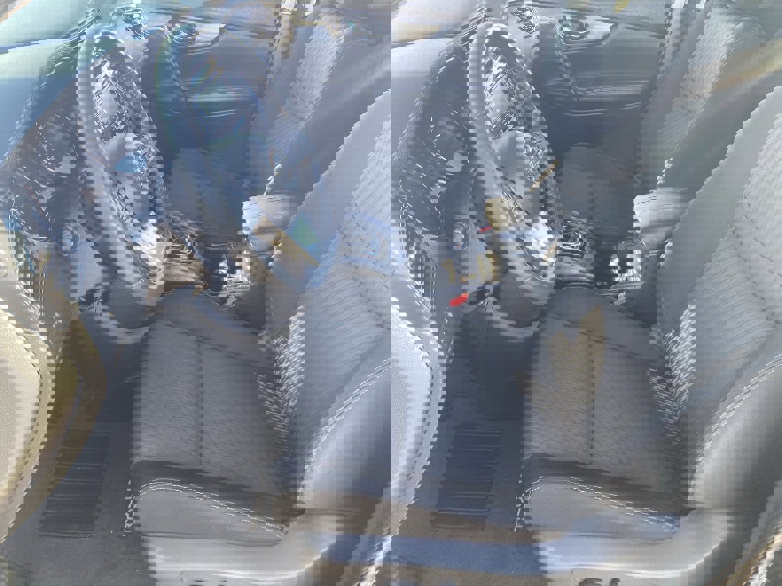 Used 2018 Nissan Rogue SV image 21