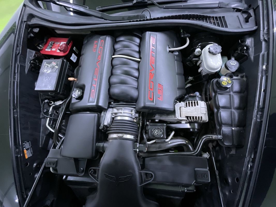 Used 2012 Chevrolet Corvette Coupe w/ 3LT Preferred Equipment Group image 28