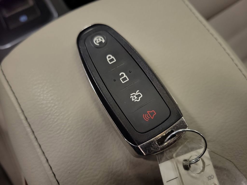 Used 2018 Ford Escape Titanium image 16